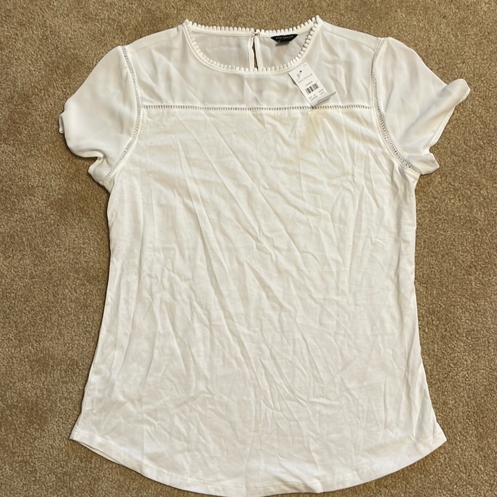 Ann Taylor short sleeve white top; Size: Small